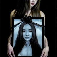 曾冠雄 我的遺照  油彩 畫布 144x85 cm 2015
