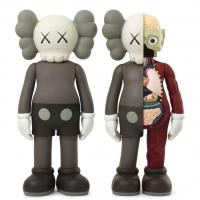 KAWS  ORIGINALFAKE COMPANION  乙烯基膠  128 by 57 by 35 cm  2009